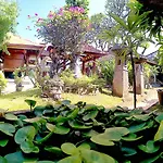 Surf Doggie Inn